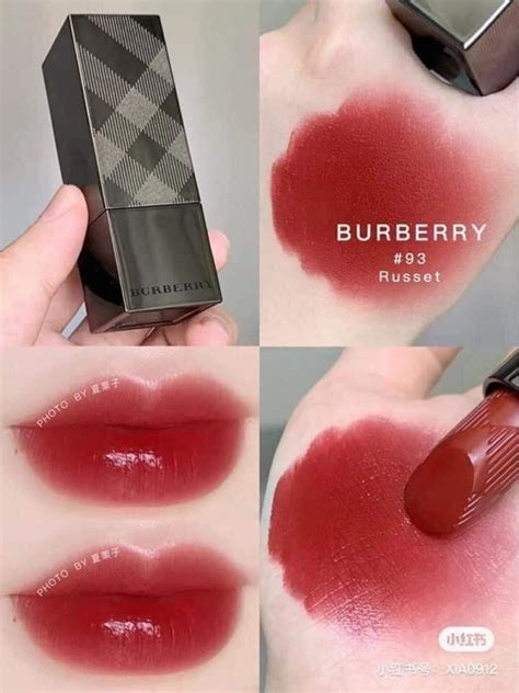 son burberry hoa văn